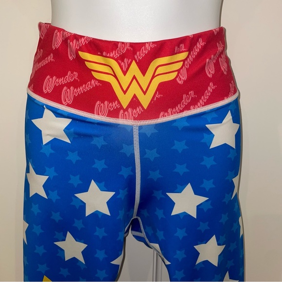Wonder Woman fusion FG bundle size small leggings medium glitter top - Picture 4 of 16
